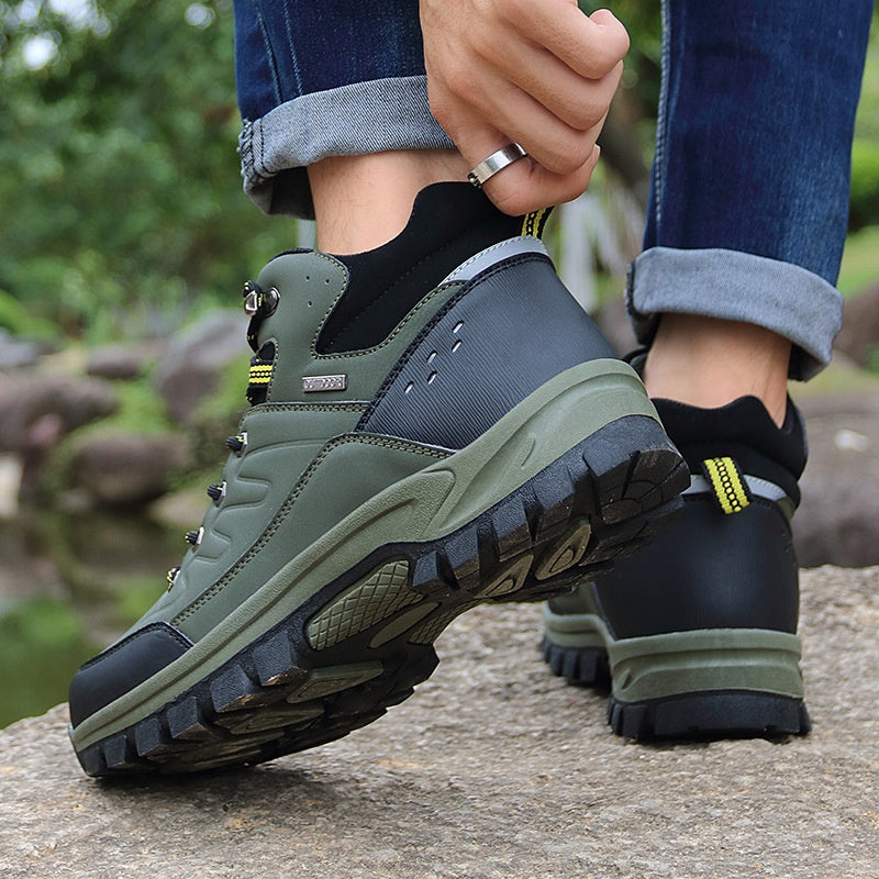 Men High Top Outdoor Hiking Boots Single Layer Shoes