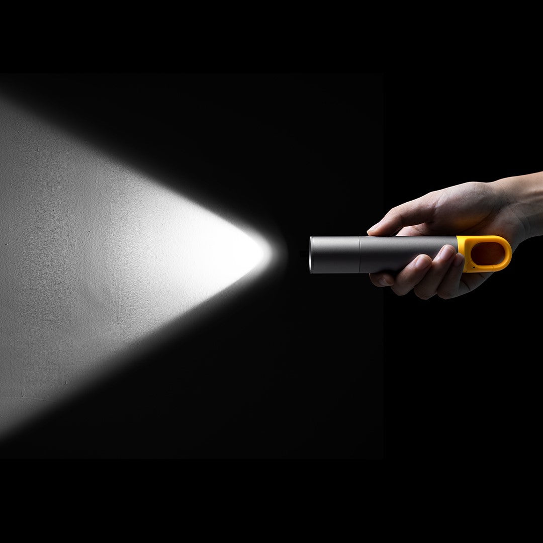 Bright Lumen Stepless Zoom Flashlight Outdoor Camping Battery Life